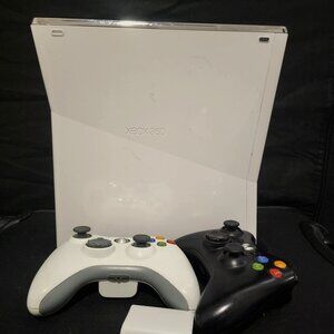 Xbox 360 Console and Controllers